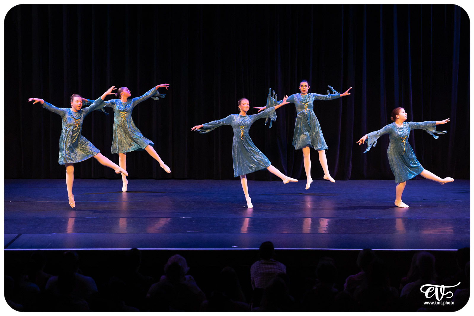 ECOLE DE DANSE CÉCILE ADAMOW